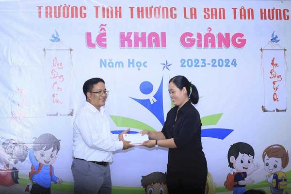 Kỷ niệm ngày thành lập